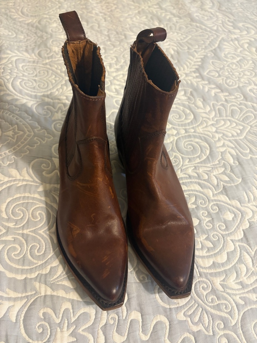 FRYE AND CO. Brown Leather Pointed Ankle Booties